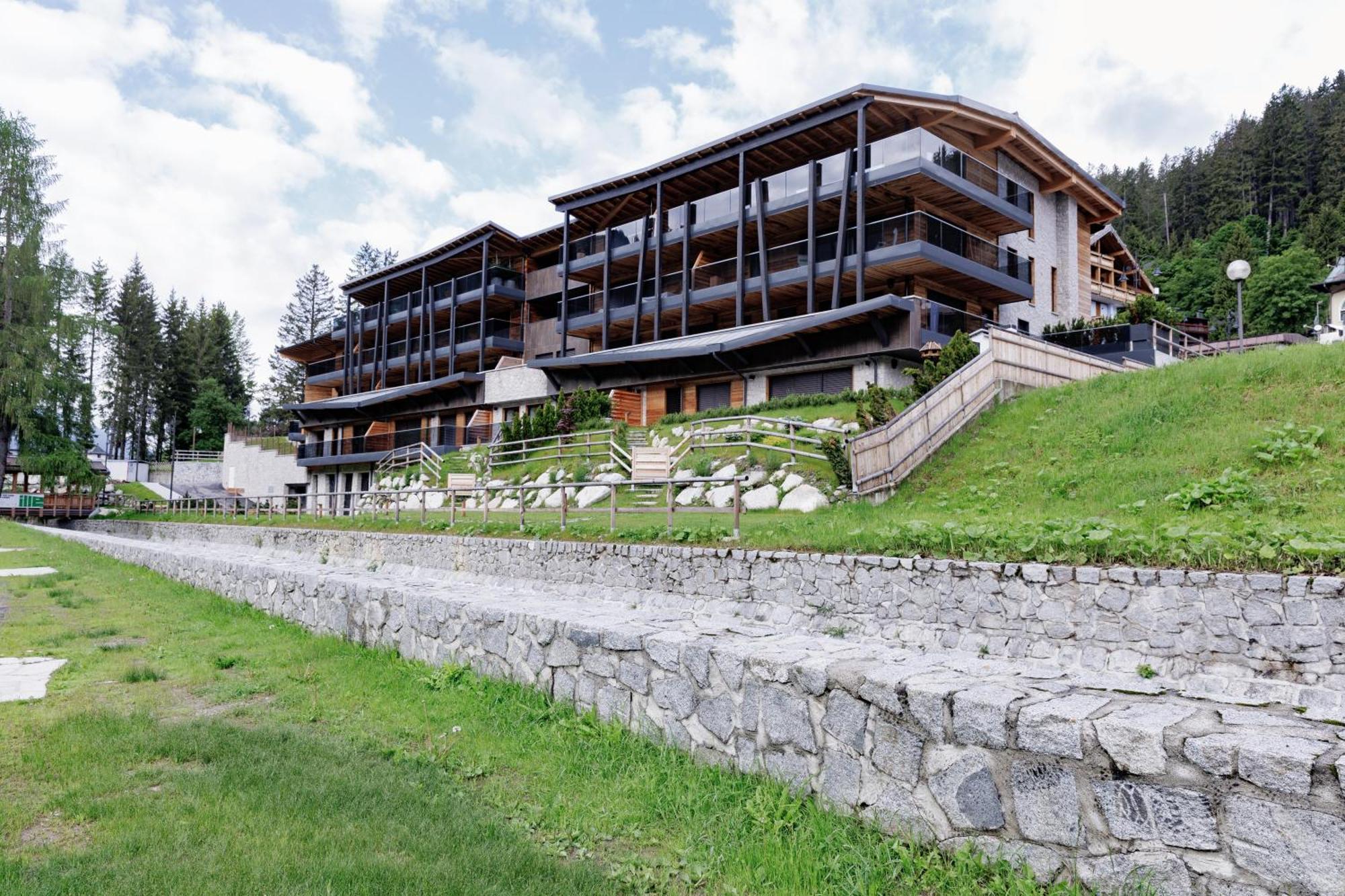 Campiglio Wood Apartment